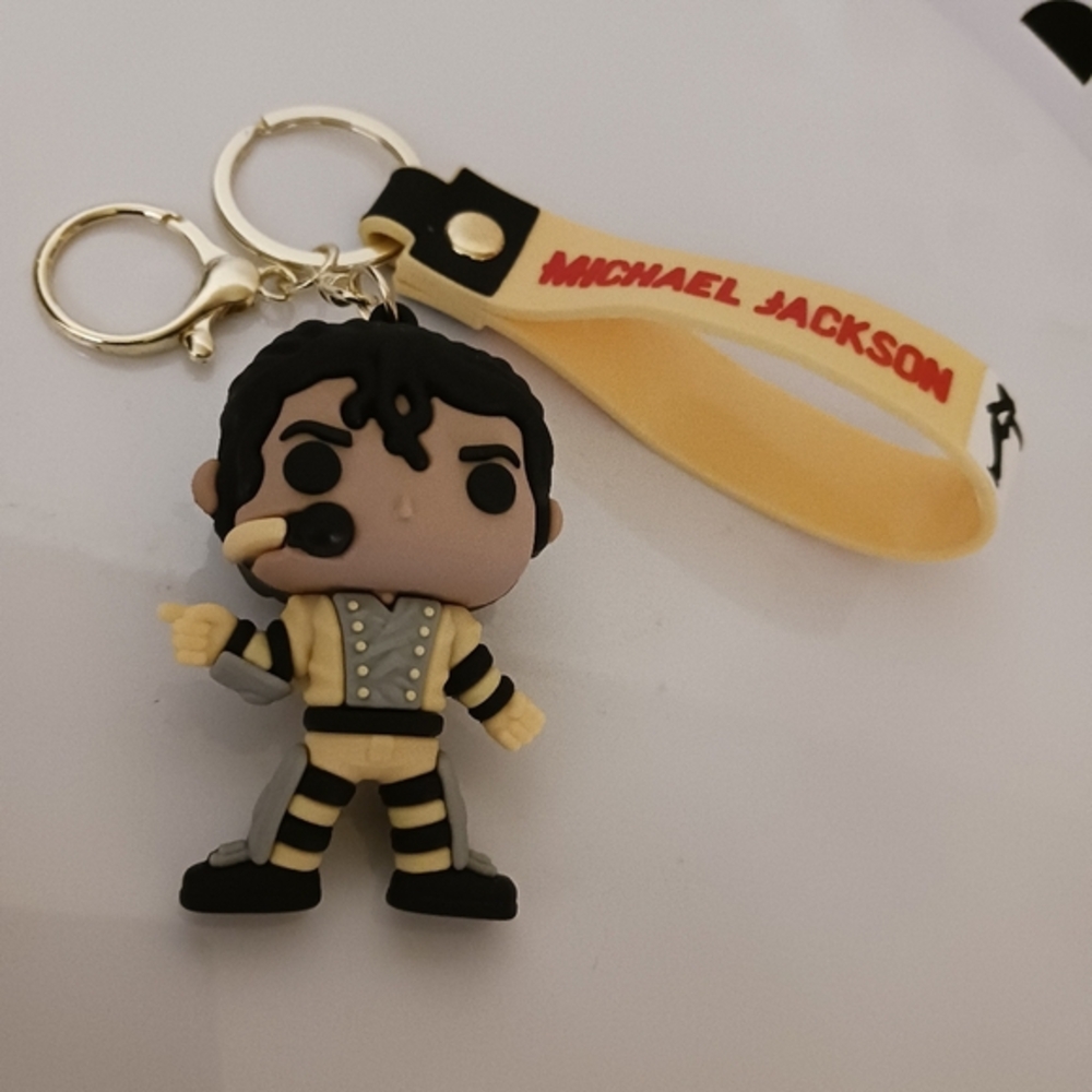 MJ Keychain - Picture 5 of 5